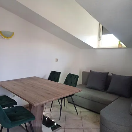 Marilu Split, Self Check In * Split