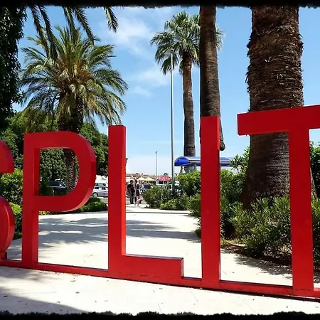 Marilu Split, Self Check In Spalato